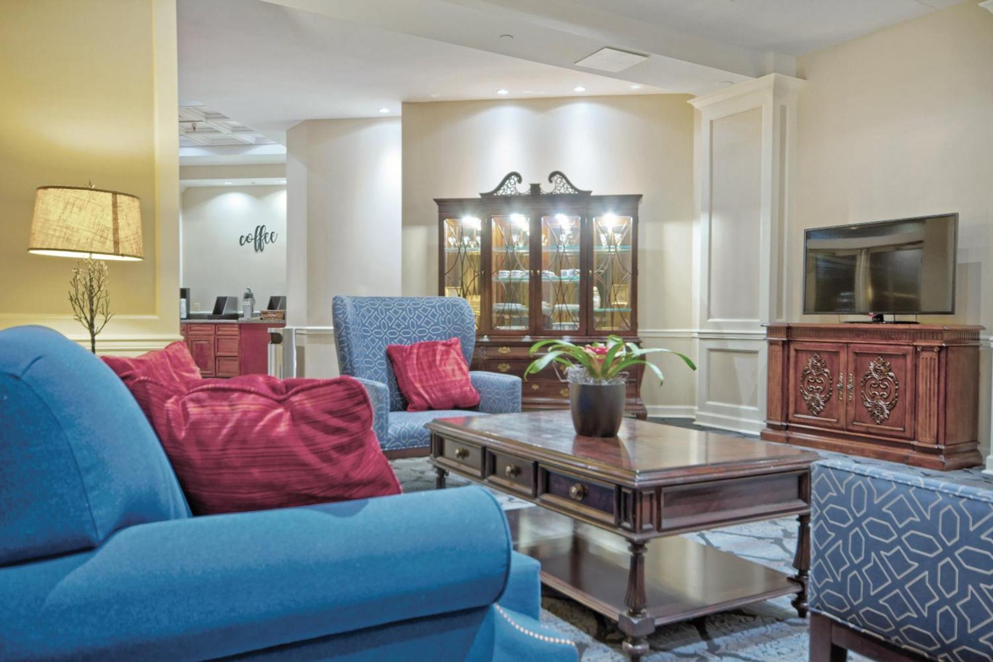 Hotel Club Wyndham Old Town Alexandria Exterior foto